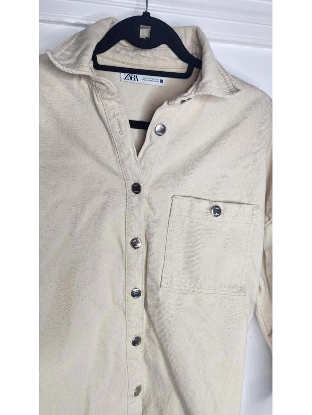zara ripped oversized button down jean Jacket distressed Size S beige - Picture 3 of 7